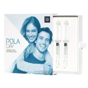 Pola Day Zahnaufhellungsgel Mini Kit mit zwei Spritzen in Verpackung.