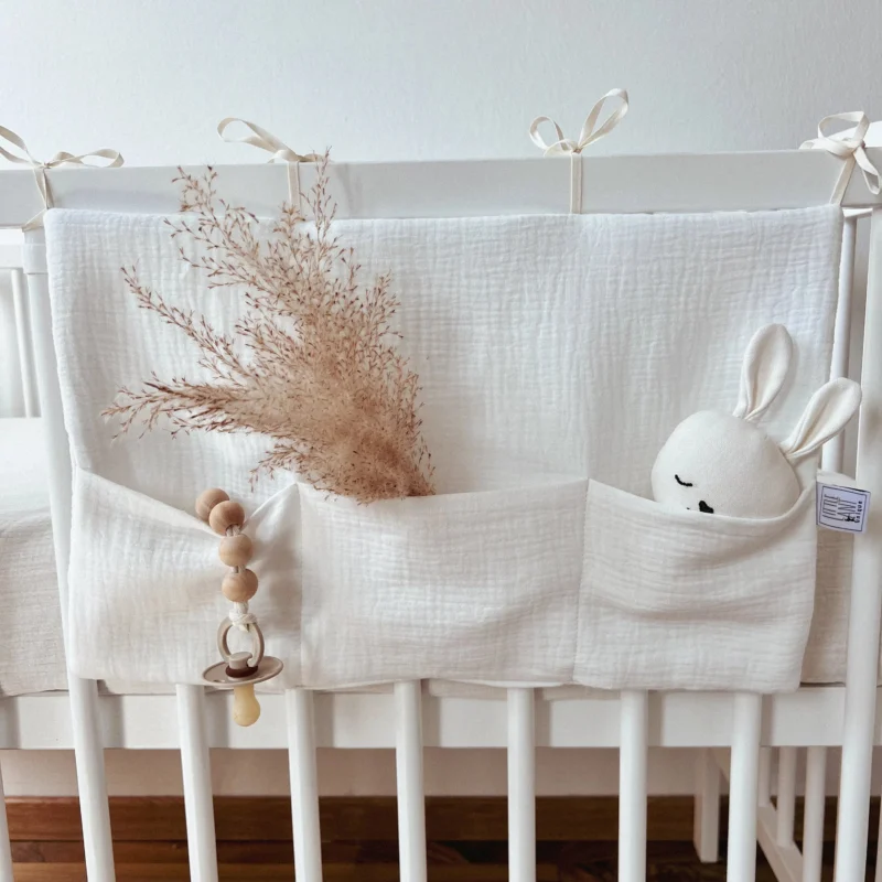 BABYBETTORGANIZER MUSSELIN CREME