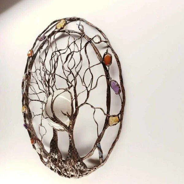 Lebensbaum Wandkunst aus Metall – Mystisches Design