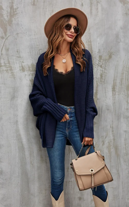 Grob plissierter Oversize-Cardigan in Marineblau