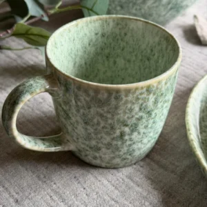 Becher aus Steinzeug – Nordic Moss