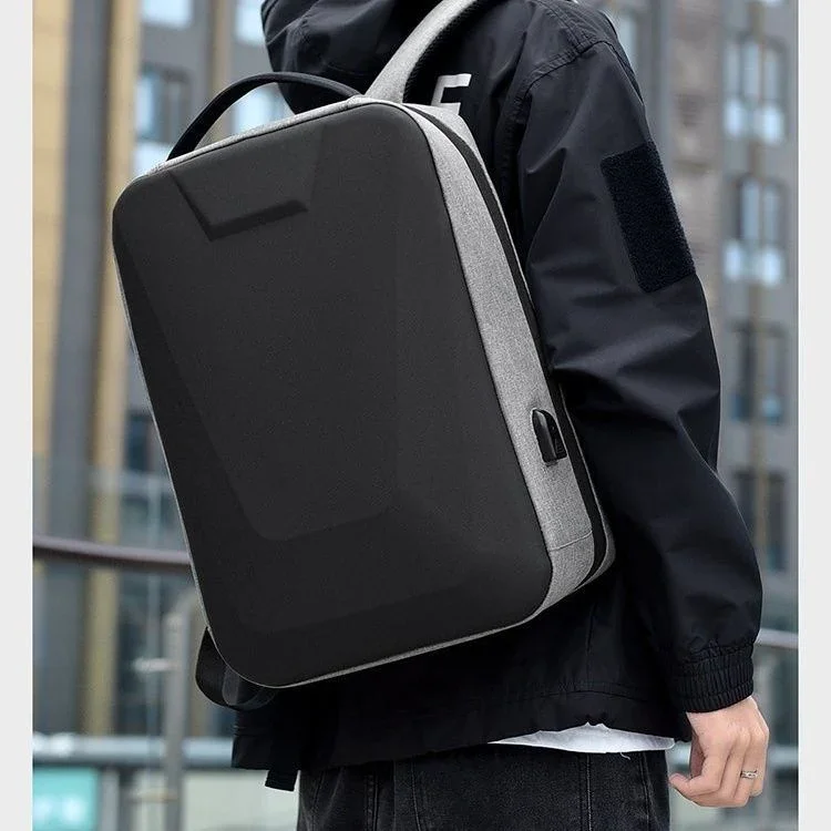 Eleganter Rucksack mit Innovativem Hardcase Karnz