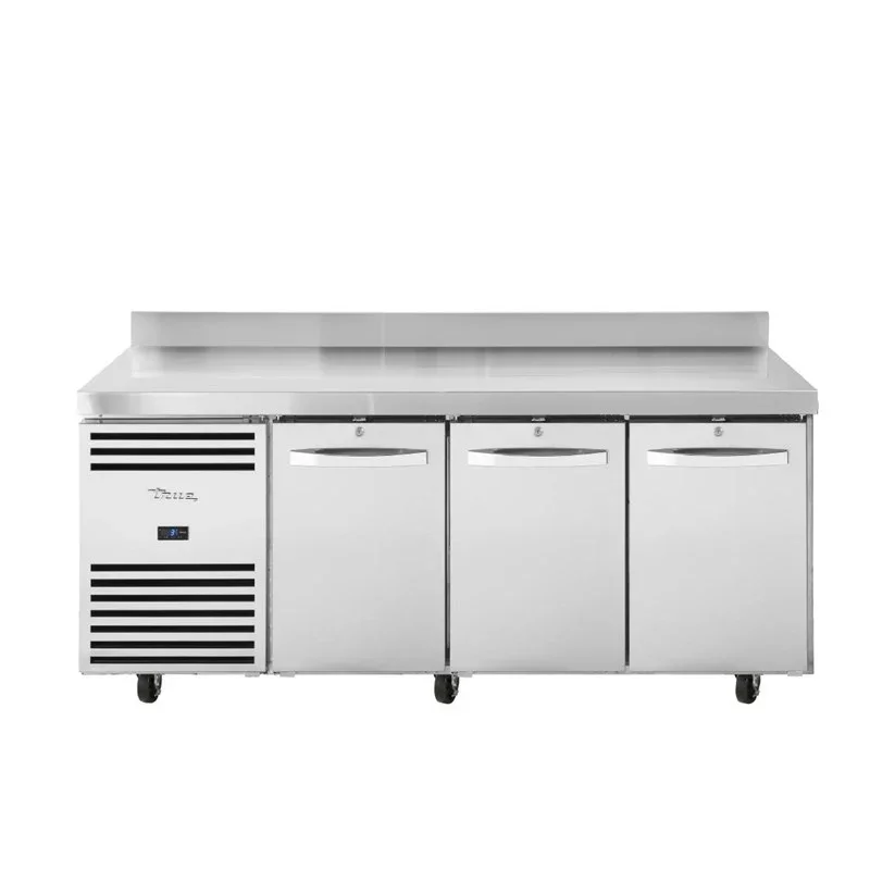 True 3-türiger Thekenkühlschrank TCR1/3