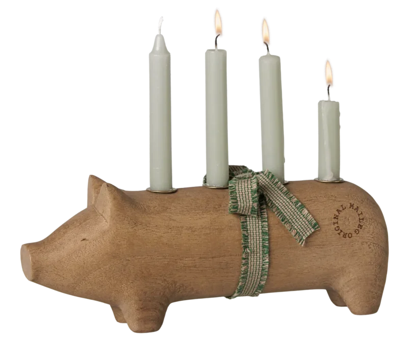 Maileg - Kerzenhalter aus Holz, Schwein, Advent mittel - Natur