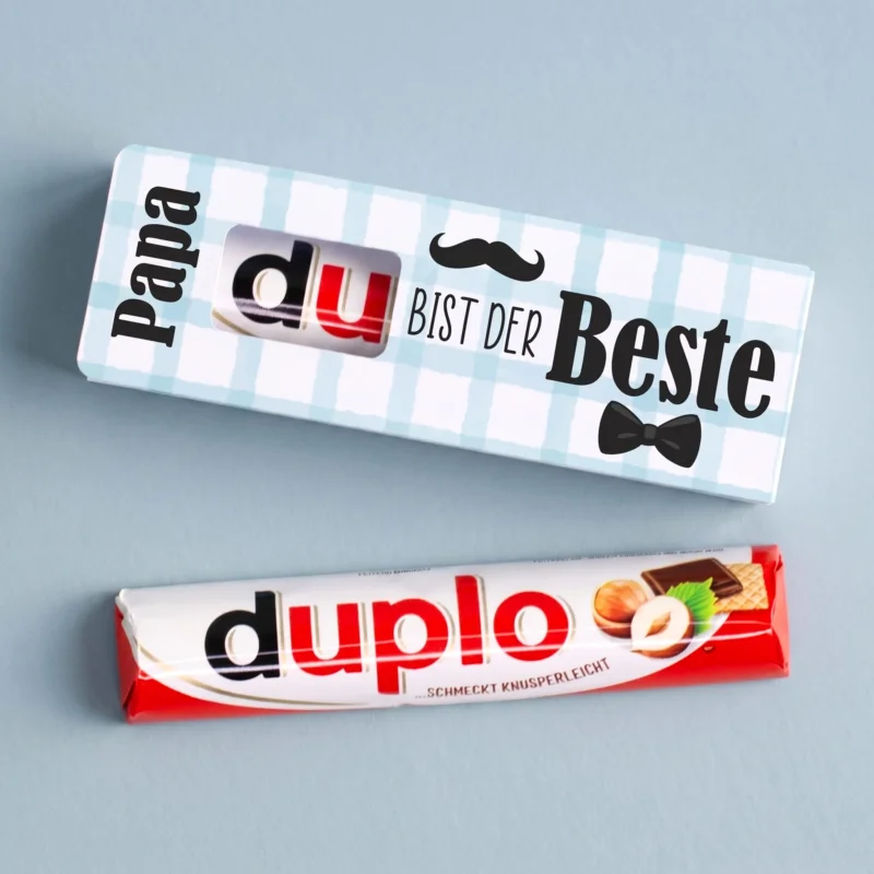 duplo Schokoriegel mit personalisierter Banderole dekorativ fotografiert