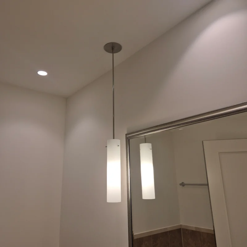 La Luce Leuchte zylindrisch weiß Glas - Atlantic Hotel Hamburg - Lampe gebraucht