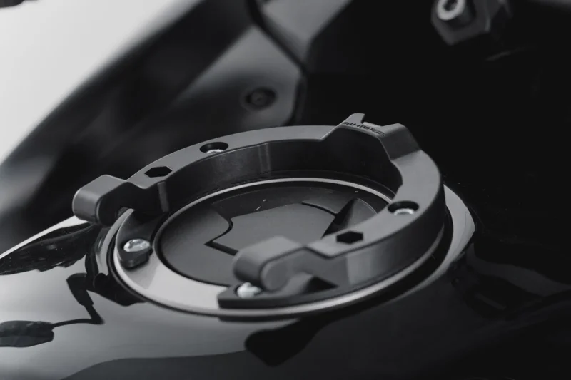 Kawasaki GTR 1400 [2013-2016] - ION Tankring – Bild 1